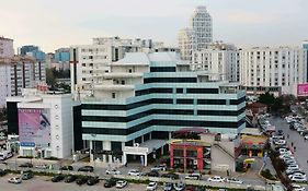 Sarissa Hotel
